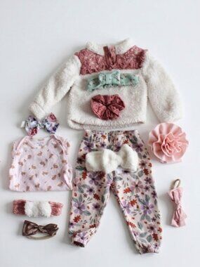 Nicole Miller & Carter’s Floral Bunny Outfit Set – 12M